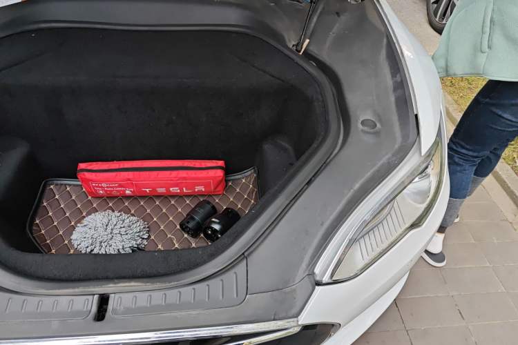 Used Tesla Model S 2015 S 85D Engine Bay Left