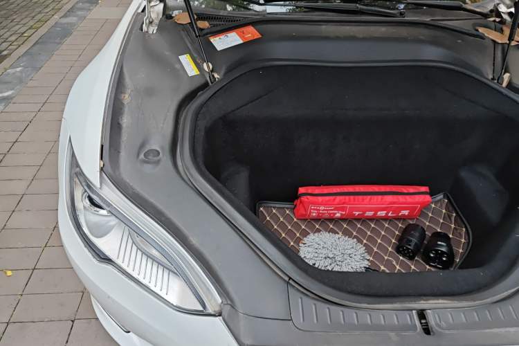 Used Tesla Model S 2015 S 85D Engine Bay Right