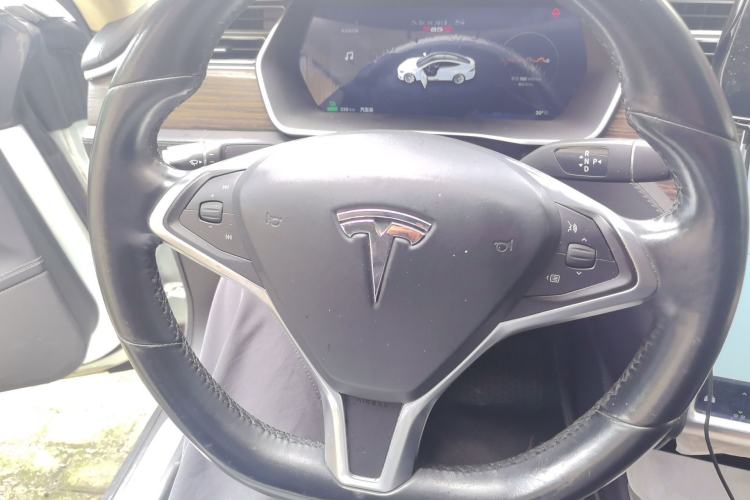 Used Tesla Model S 2015 S P85D Steering Wheel