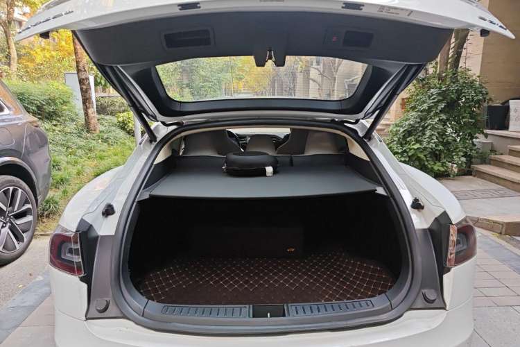 Used Tesla Model S 2015 S 85D Trunk