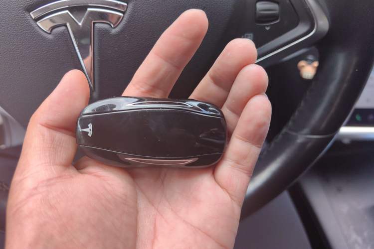 Used Tesla Model S 2015 S 90D Vehicle Key