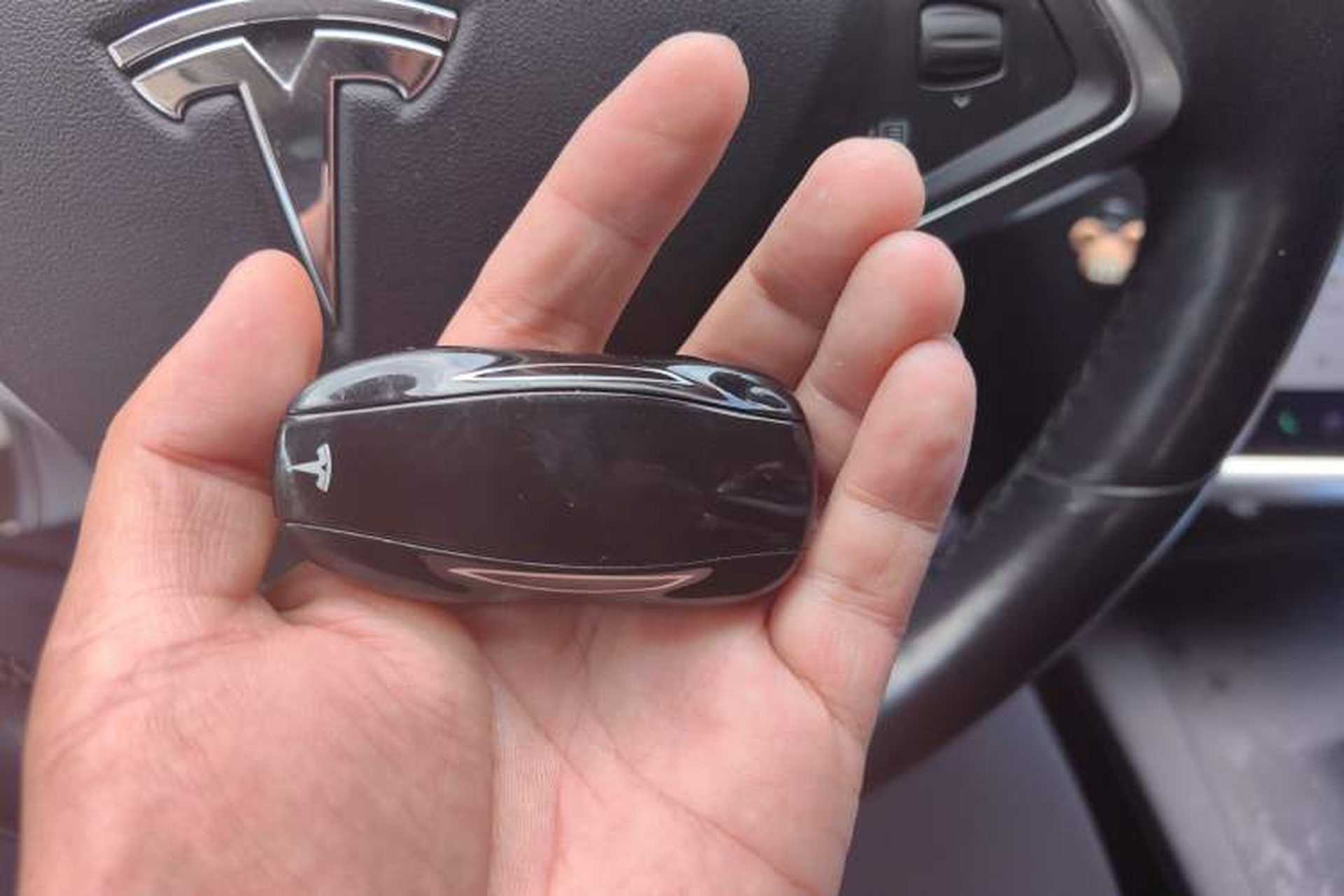 Used Tesla Model S 2015 S 90D Vehicle Key