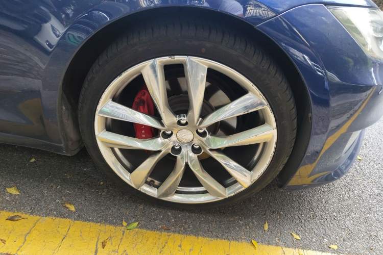 Used Tesla Model S 2016 S 60 Right Front Wheel Hub