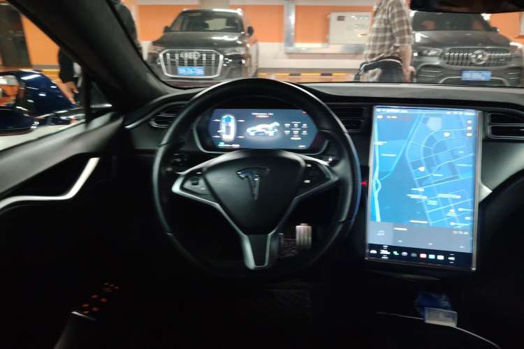 Used Tesla Model S 2016 S P90D Steering Wheel