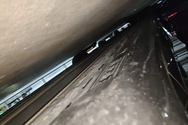 Used Tesla Model S 2016 S 90D Chassis Front Right