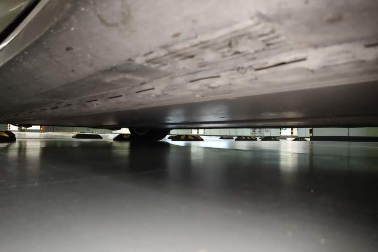 Used Tesla Model S 2016 S 70D Chassis Front Right