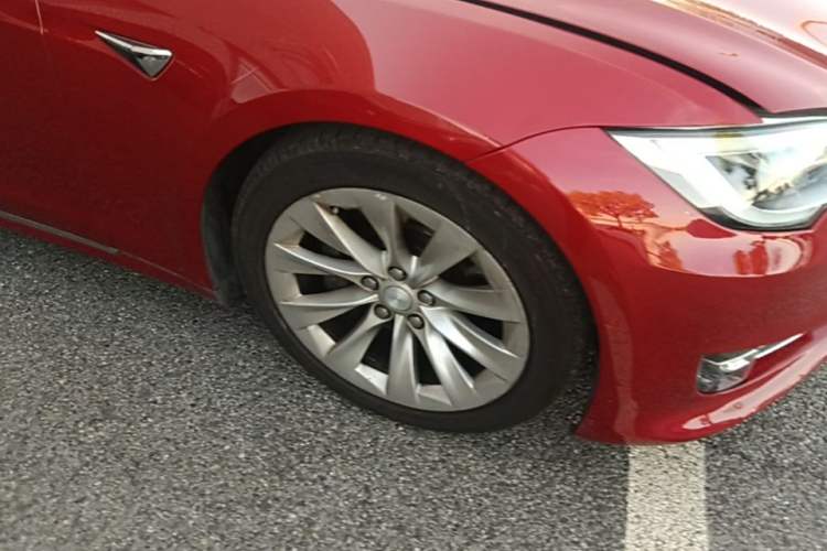 Used Tesla Model S 2016 S 60D Right Front Wheel Hub