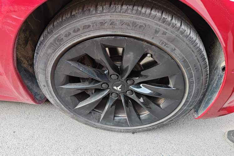 Used Tesla Model S 2016 S 60 Right Front Wheel Hub