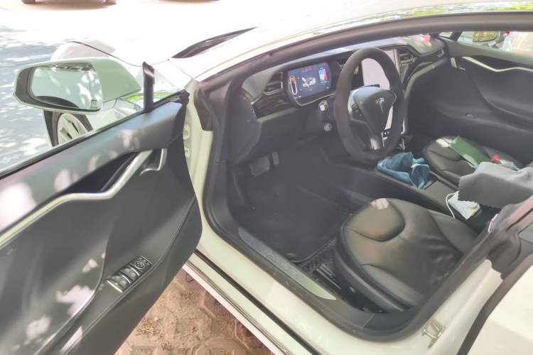 Used Tesla Model S  Driver Seat