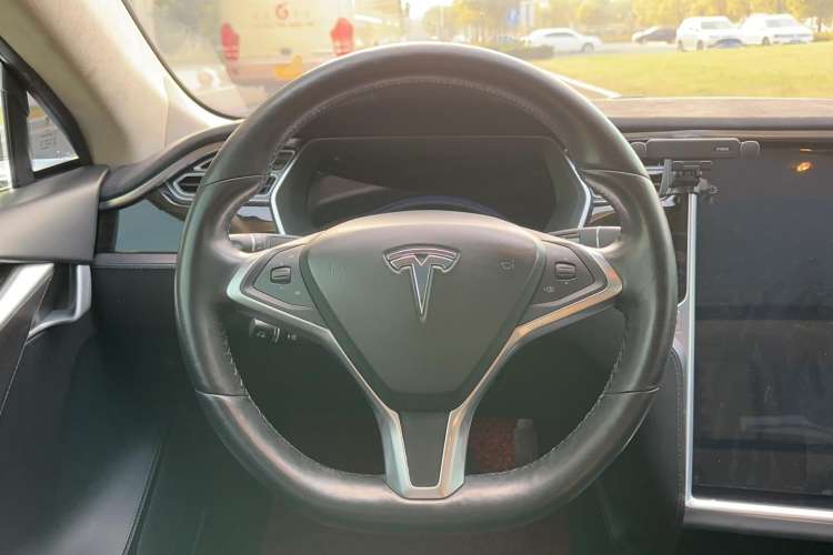 Used Tesla Model S 2016 S 90D Steering Wheel
