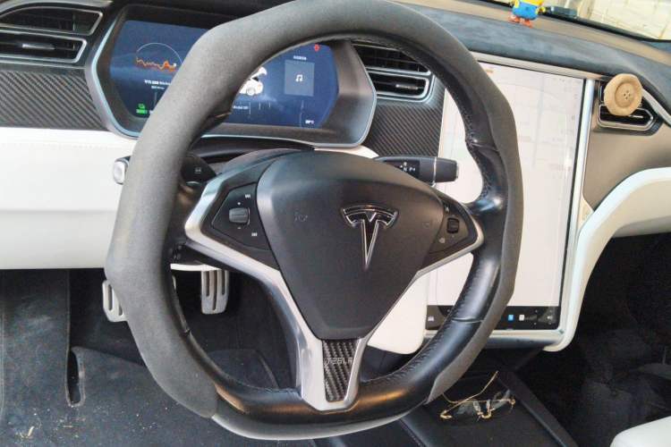 Used Tesla Model S 2016 S P90D Steering Wheel