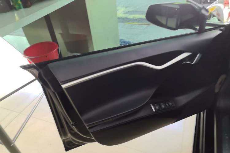 Used Tesla Model S 2017 S 100D Long Range Edition Left Front Door Interior