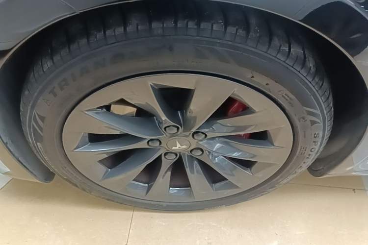Used Tesla Model S 2017 S 100D Left Front Wheel Hub