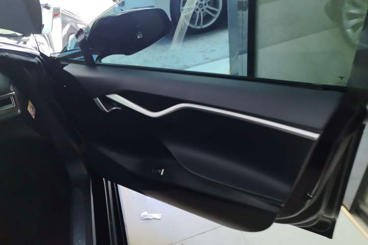 Used Tesla Model S 2017 S 100D Long Range Edition Right Front Door Interior