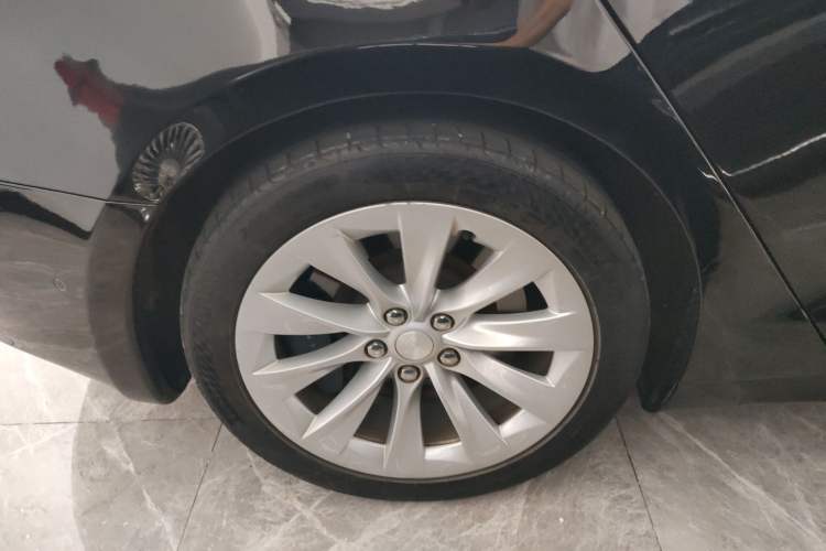 Used Tesla Model S 2017 S 100D Right Rear Wheel Hub