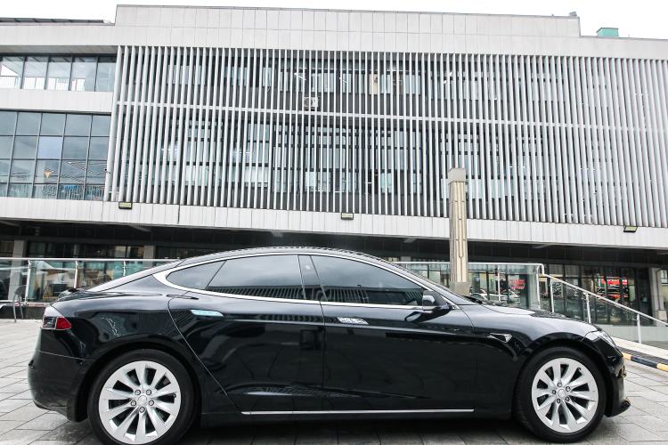 Used Tesla Model S 2017 S 100D Long Range Edition Right Side