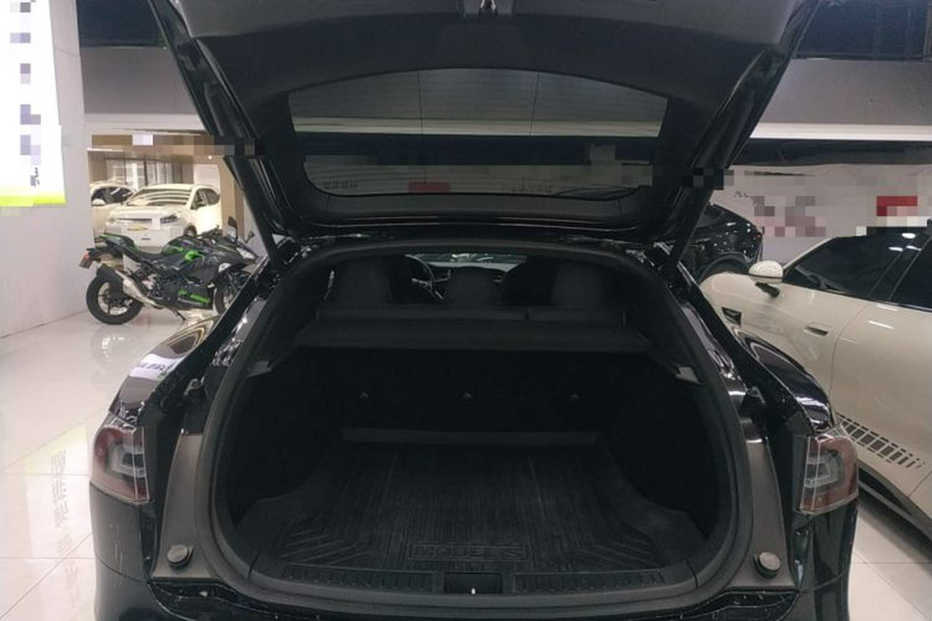 Used Tesla Model S 2017 S 75D Standard Range Edition Trunk
