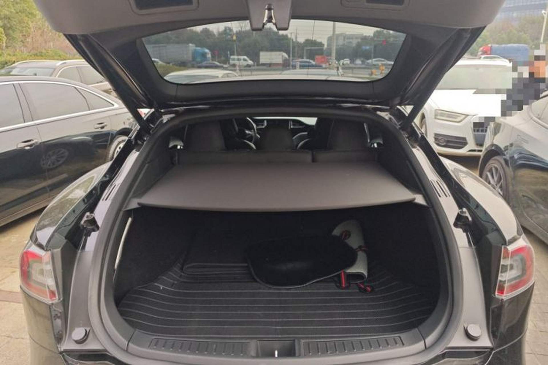 Used Tesla Model S 2017 S 75D Standard Range Edition Trunk