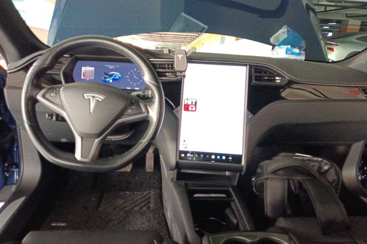 Used Tesla Model S 2017 S 75D Standard Range Edition Center Console