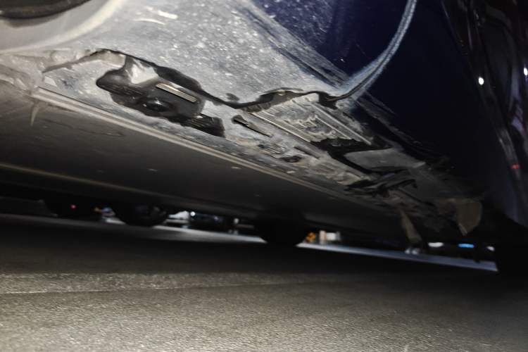 Used Tesla Model S 2017 S 75D Standard Range Edition Chassis Rear Right