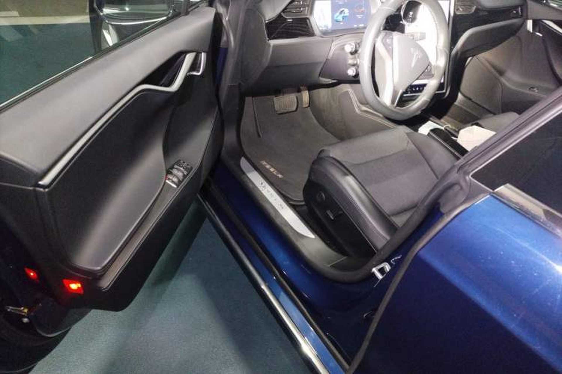 Used Tesla Model S 2017 S 75D Standard Range Edition Driver Seat