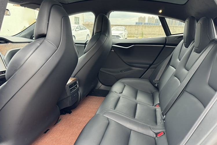 Used Tesla Model S 2017 S 75D Standard Range Edition Interior 1