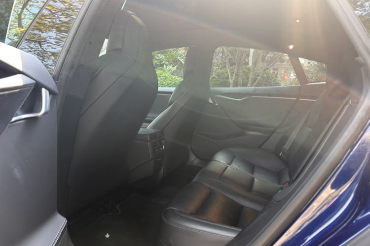 Used Tesla Model S 2017 S 75D Standard Range Edition Interior 2