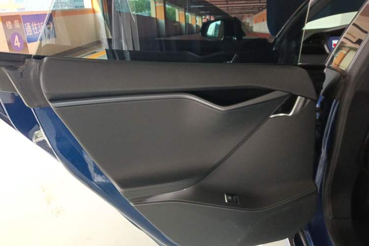 Used Tesla Model S 2017 S 75D Standard Range Edition Left Rear Door Interior