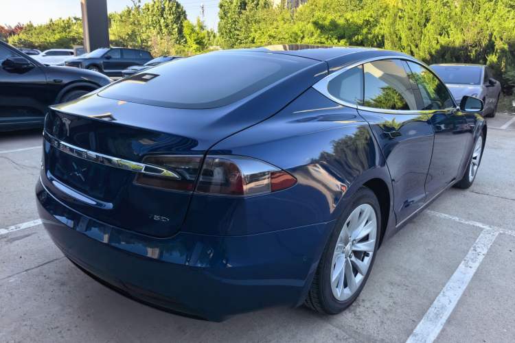 Used Tesla Model S 2017 S 75D Standard Range Edition Rear Right 45 Deg