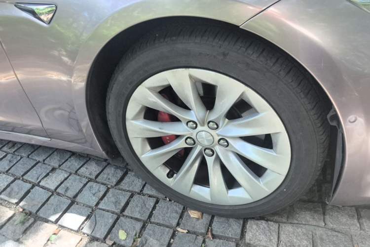 Used Tesla Model S 2017 S 100D Right Front Wheel Hub