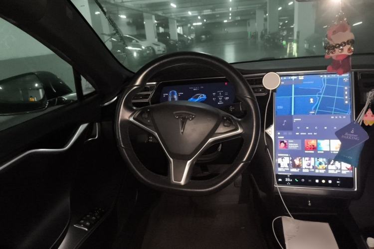 Used Tesla Model S 2017 S 90D Steering Wheel