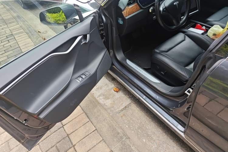 Used Tesla Model S 2017 S 75D Standard Range Edition Driver Seat