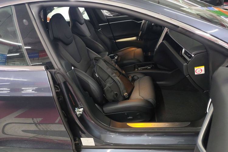 Used Tesla Model S 2017 S 75D Standard Range Edition Right Front Seat