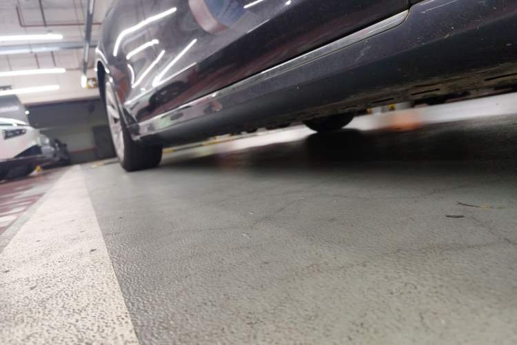 Used Tesla Model S 2017 S 75D Standard Range Edition Right Side Sill