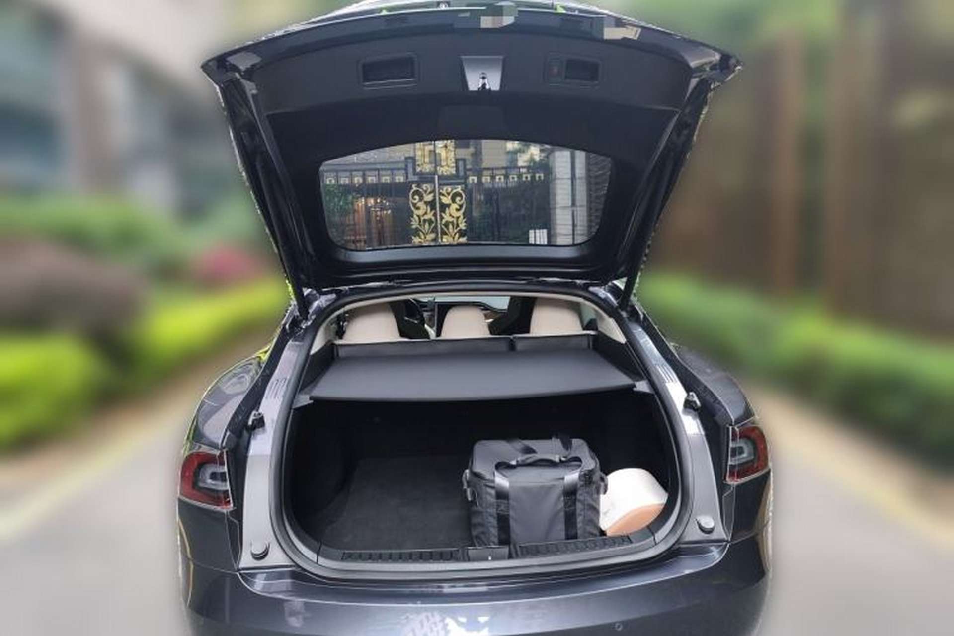 Used Tesla Model S 2017 S 100D Long Range Edition Trunk
