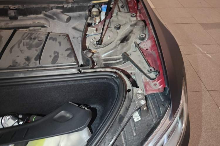 Used Tesla Model S 2017 S 75D Standard Range Edition Engine Bay Left