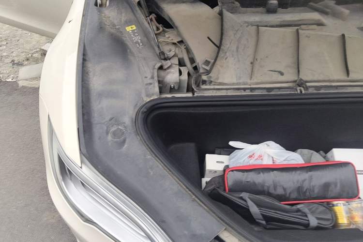 Used Tesla Model S 2017 S 75D Standard Range Edition Engine Bay Right