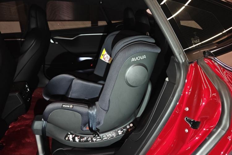 Used Tesla Model S 2017 S 75D Standard Range Edition Left Rear Seat