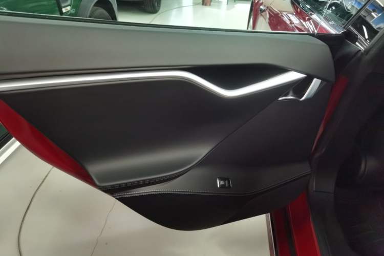 Used Tesla Model S 2017 S 75D Standard Range Edition Left Rear Door Interior