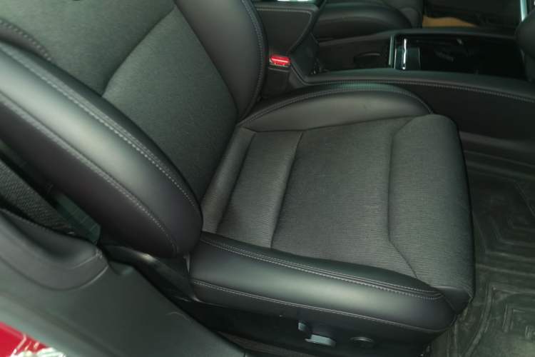 Used Tesla Model S 2017 S 75D Standard Range Edition Right Front Seat