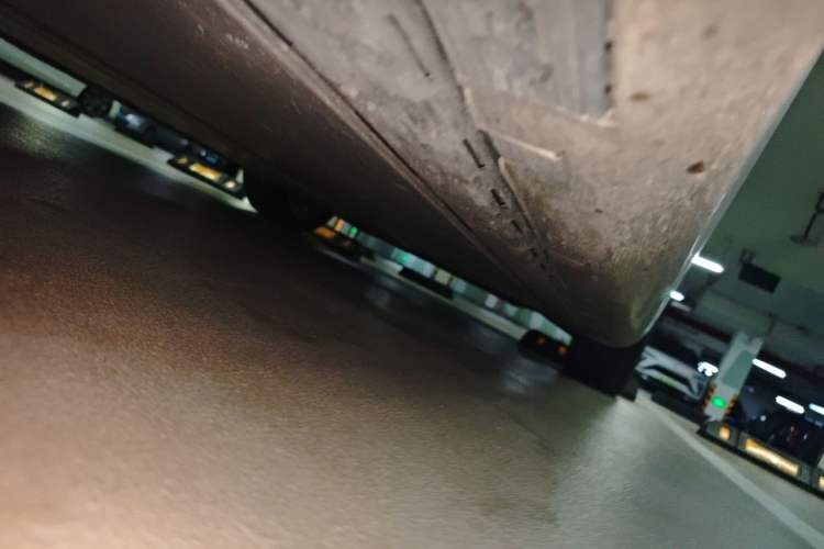 Used Tesla Model S 2017 S 75D Standard Range Edition Chassis Front Left