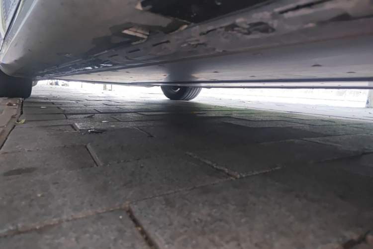 Used Tesla Model S 2017 S 75 Chassis Front Right