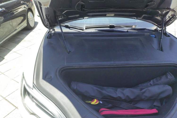 Used Tesla Model S 2017 S 75D Standard Range Edition Engine Bay Right
