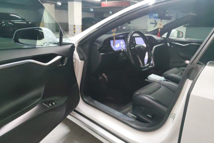 Used Tesla Model S 2017 S 75D Standard Range Edition Interior 3