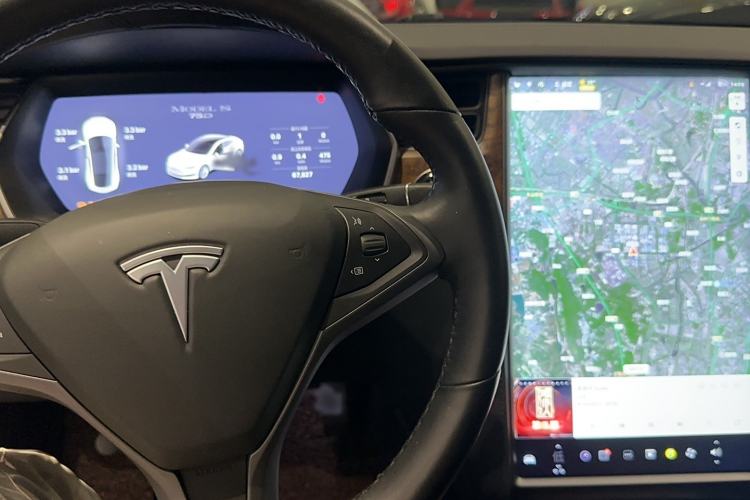 Used Tesla Model S 2017 S 75D Standard Range Edition Interior 3