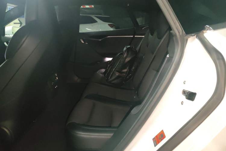 Used Tesla Model S 2017 S 75D Standard Range Edition Interior 4