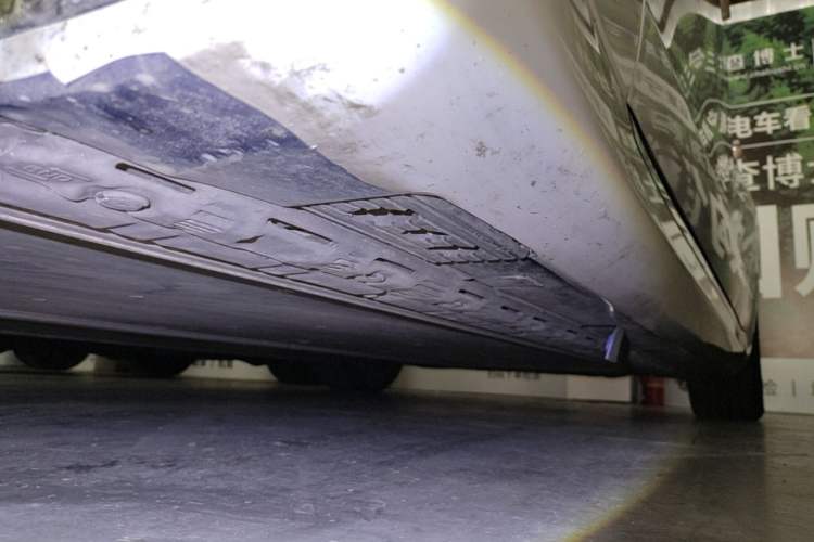 Used Tesla Model S 2017 S 75D Standard Range Edition Left Side Sill