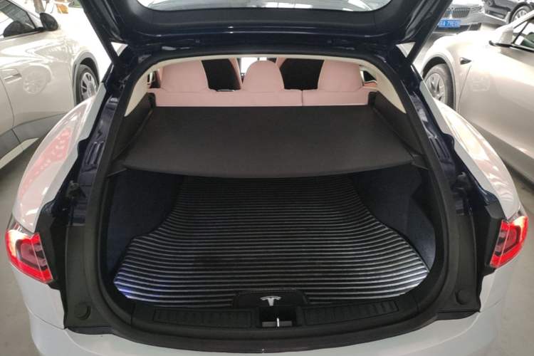 Used Tesla Model S 2017 S 75D Standard Range Edition Trunk