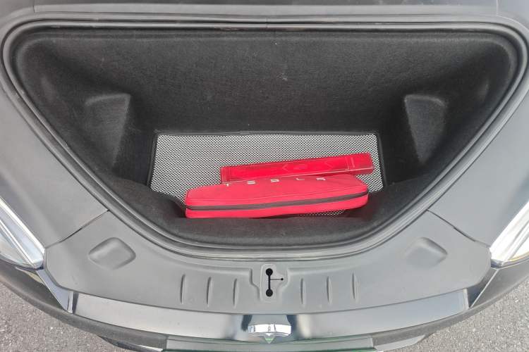 Used Tesla Model S 2019 Performance High-Performance Edition Engine Bay