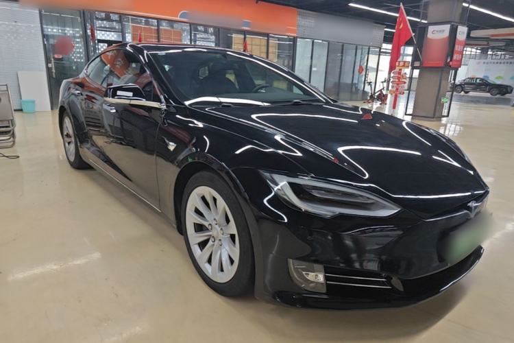 Used Tesla Model S 2019 Long-Range Version Front Right 45 Deg